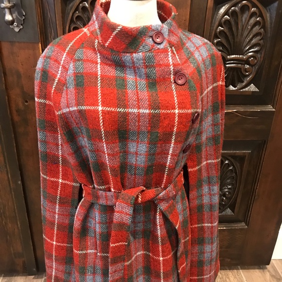 Harris Tweed Jackets & Blazers - Beautiful vintage Harris Tweed Cape Jacket